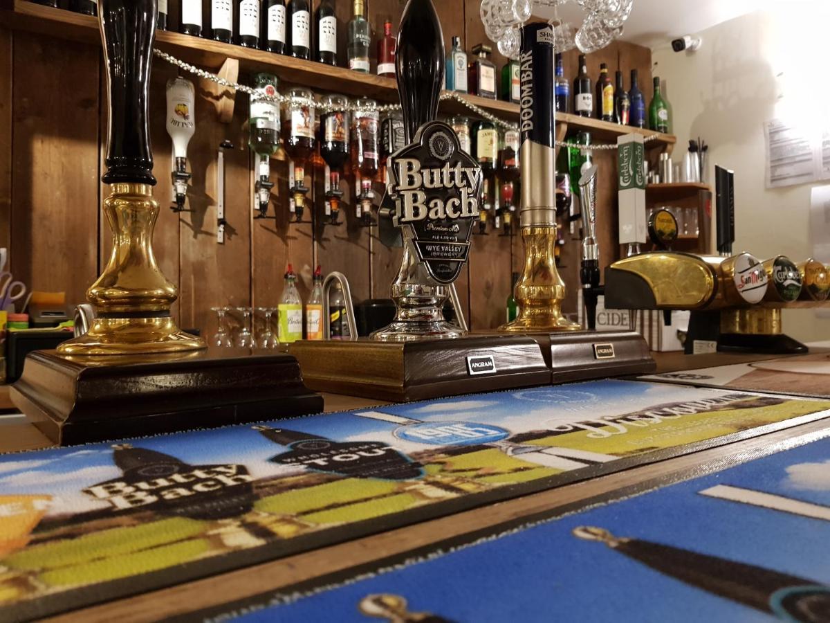 The Cock Hotel Bronllys Zewnętrze zdjęcie